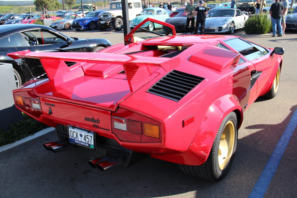 1988 Lamborghini Countach 5000QV in red, rear 3/4 angle.jpg